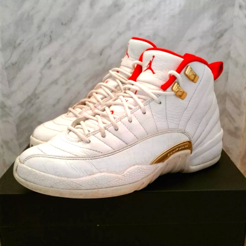 Nike Air Jordan 12 XII Retro GS 7Y womens sz 8.5 FIBA White/University Red